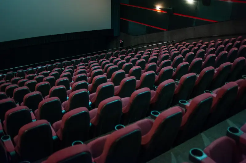 El Cine Golem Alhóndiga: Donde el Séptimo Arte Cobra Vida en Bilbao